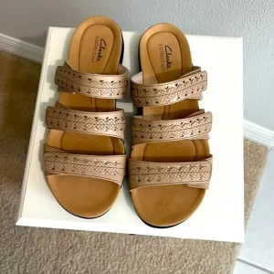 Clarks Collection: NEW Ultimate Comfort Tan Leather Sandals Velcro closure Sz 10