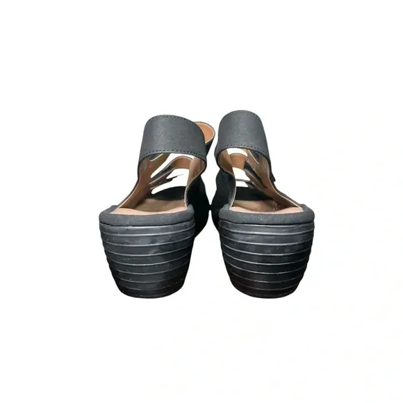 Clarks Reedly Juno Faux Suede Platform Wedge Sandals Black