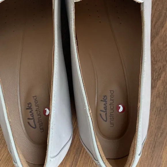 Clarks Unstructured Leather Taupe &amp; Snakeskin Loafer Shoes, EUC, Women’s 7.5 M