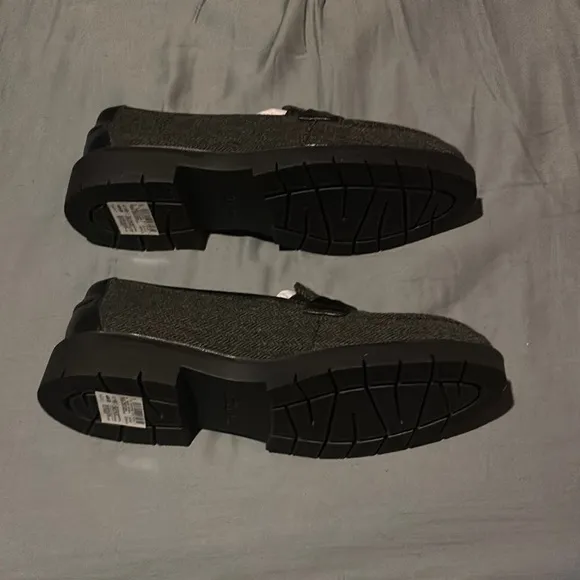 Clarks Westlynn Bay Black Tweed and Leather Loafers New in Box