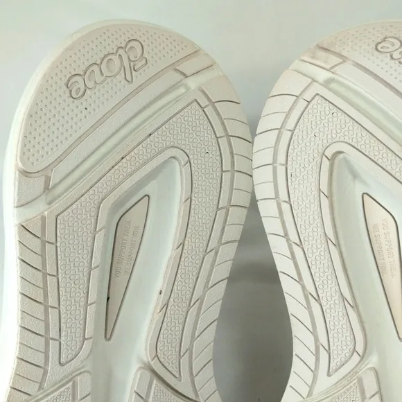 Clove Shoes Forte Supercush Brilliant White Healthcare Workers Sneakers