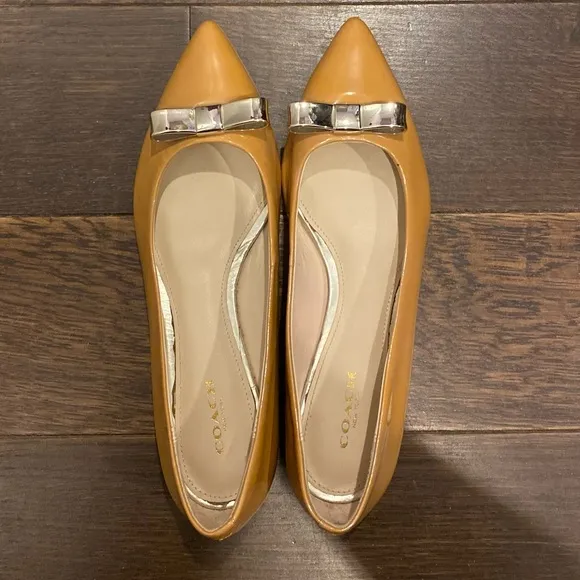 Coach Leather Flats Size 7.5, Warm Caramel, Like New