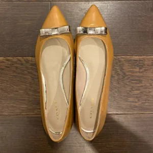 Coach Leather Flats Size 7.5, Warm Caramel, Like New