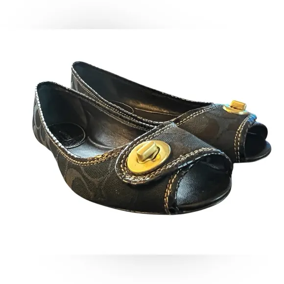 Coach Nicola Peep Toe Flats Black Size 7 EUC Box Included