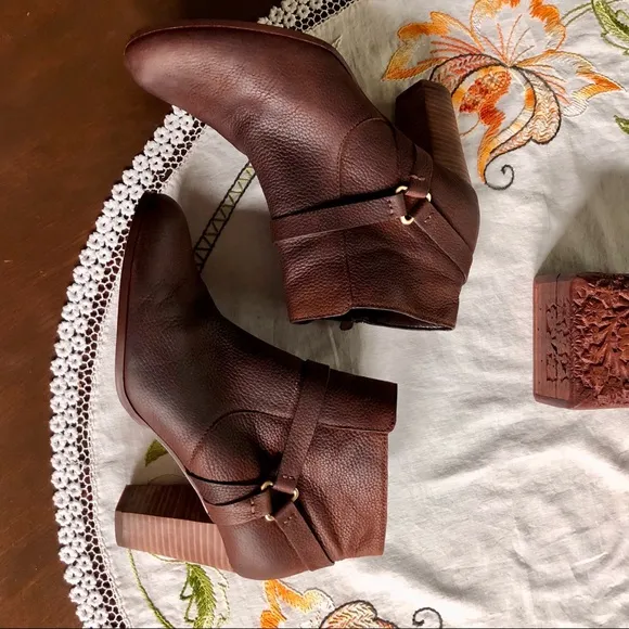 Cole Haan Calista Leather Ankle Boots. Harness Strap.Chocolate Brown. Size 10