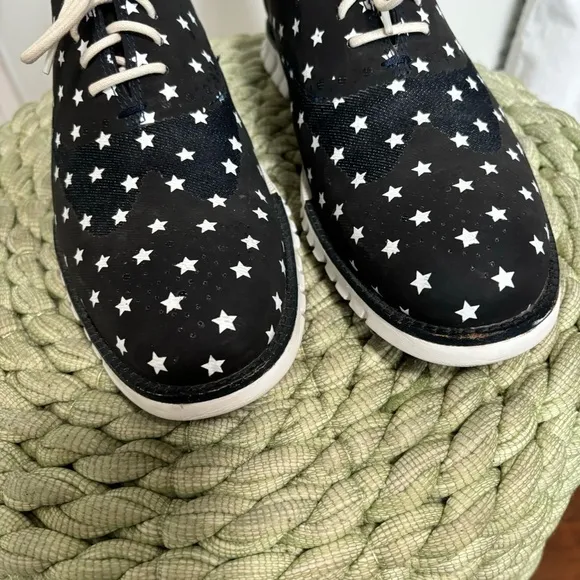 Cole Haan Grand.OS  Denim Blue White Stars Patriotic Lace Up Wingtip Sneakers