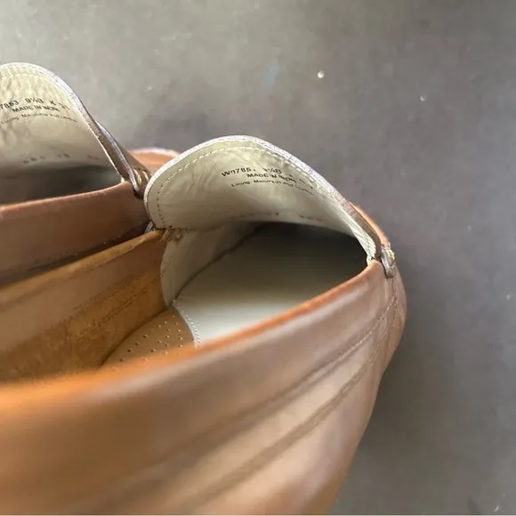 Cole Haan men’s genuine leather brown loafers size 9.5 rubber soles