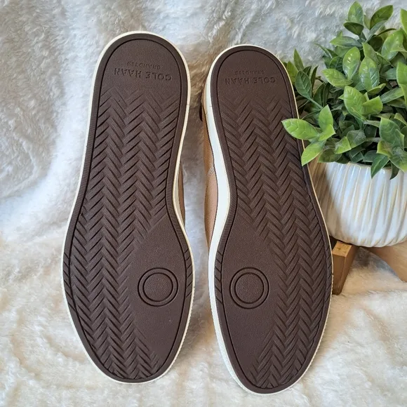 Cole Haan Nantucket 2.0 Suede Slip-On Sneaker Tan Style C35269 Men's Sz 10.5