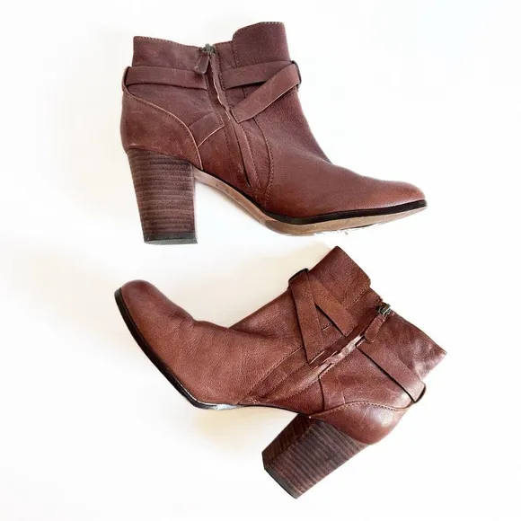 Cole Haan Women's 8.5 Brown Leather Block Heel Ankle Boots