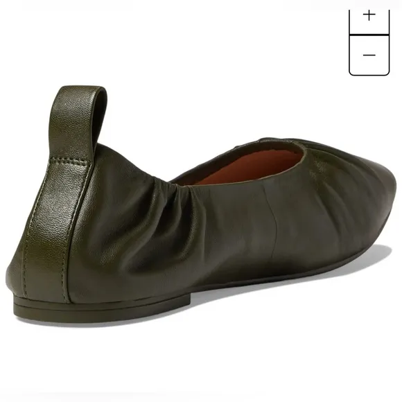 Cole Haan York Buttery Soft Ballet Sz 7.5B