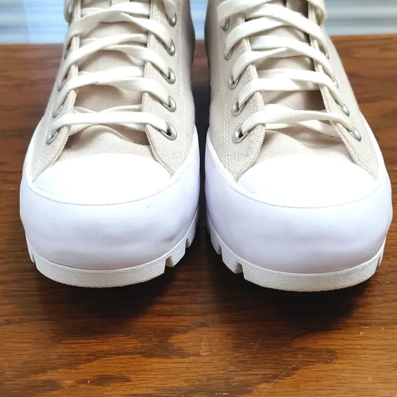 Converse CTAS Hi Lugged Platform Sneakers SIZE 10.5