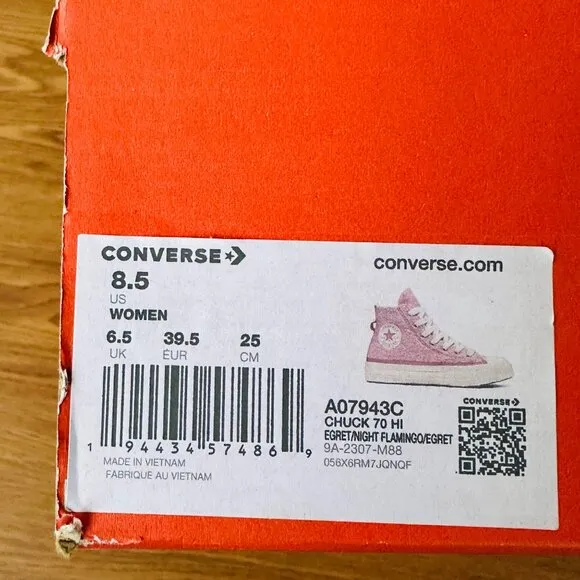 🤩Converse Womens Shoes Chuck 70 Hi Sneakers 8.5 Pink Winter Faux Mohair A07943C