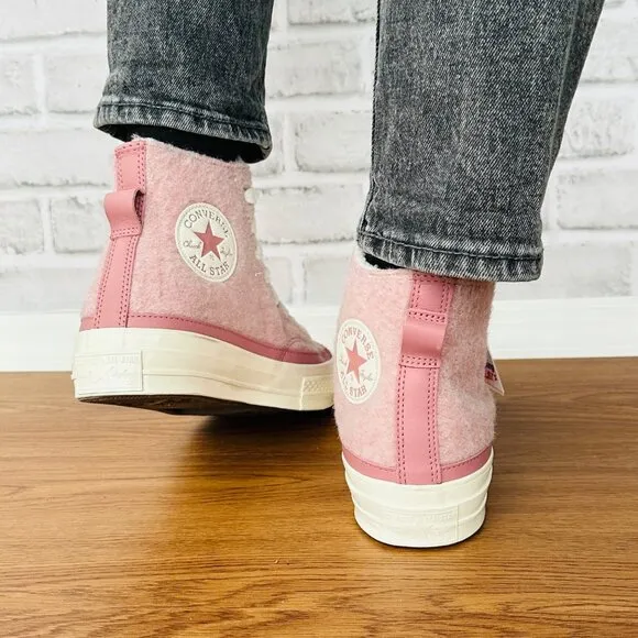🤩Converse Womens Shoes Chuck 70 Hi Sneakers 8.5 Pink Winter Faux Mohair A07943C