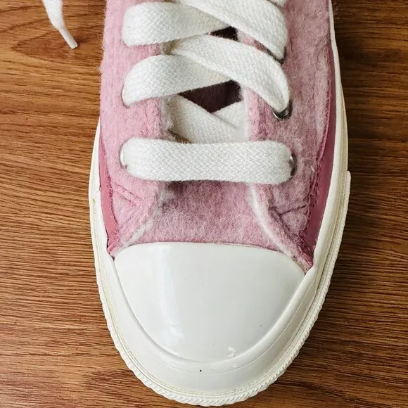 🤩Converse Womens Shoes Chuck 70 Hi Sneakers 8.5 Pink Winter Faux Mohair A07943C