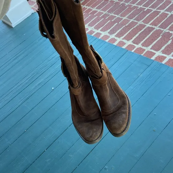 Cordani Orlando distressed suede brown‎ boots.  size 37