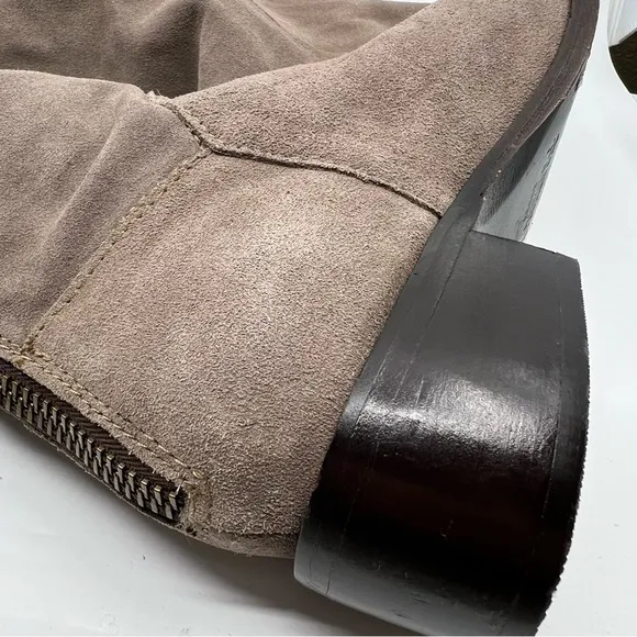 CORRAL 9‎ Suede Nubuck Leather Tall Riding Boots Taupe Grey Back Zip Western