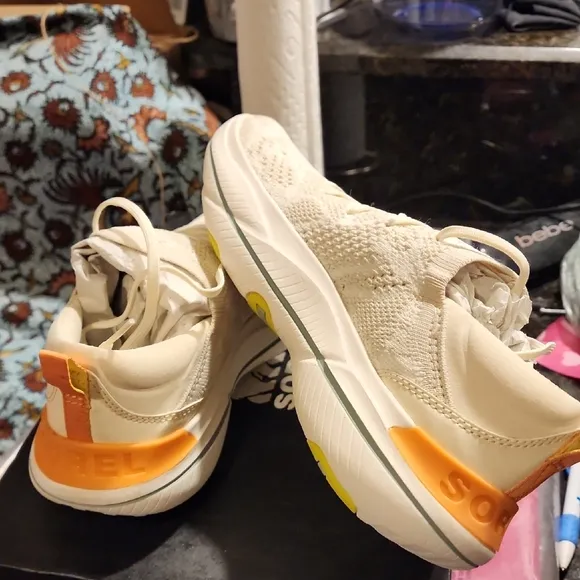 Cream Knit Low-Top Sneakers with Sock-Like Fit