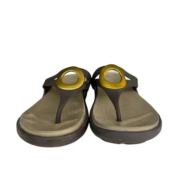 CROCS Women's Sanrah Metallic O-ring Wedge Thong Sandals Espresso Gold Size 10