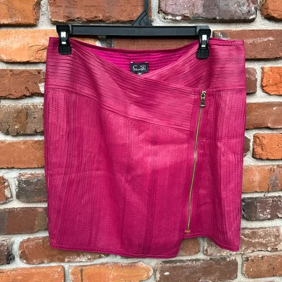 CUSP Genuine Leather Raspberry Lined Goldtone Zipper Mini Skirt Neiman Marcus M