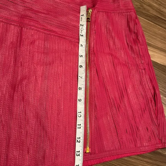 CUSP Genuine Leather Raspberry Lined Goldtone Zipper Mini Skirt Neiman Marcus M