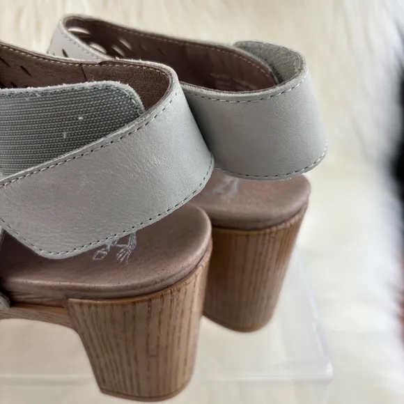 DANSKO DANAE BLOCK HEELS WITH VELCRO STRAP SIZE 39