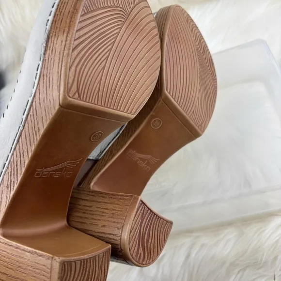 DANSKO DANAE BLOCK HEELS WITH VELCRO STRAP SIZE 39