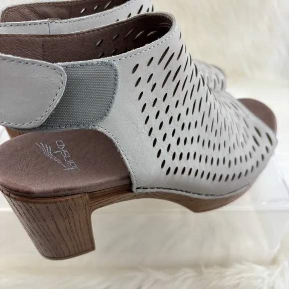 DANSKO DANAE BLOCK HEELS WITH VELCRO STRAP SIZE 39