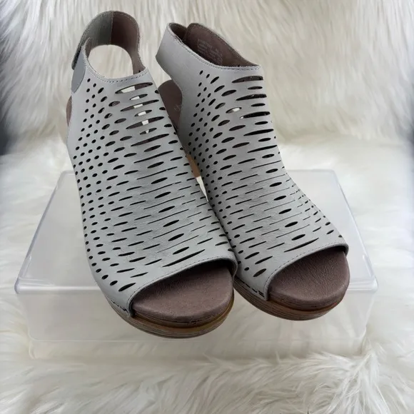 DANSKO DANAE BLOCK HEELS WITH VELCRO STRAP SIZE 39