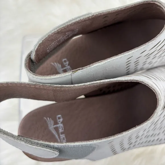 DANSKO DANAE BLOCK HEELS WITH VELCRO STRAP SIZE 39