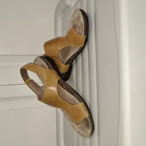 Dansko leather sandals strappy - 38 / 7 - camel