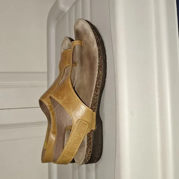 Dansko leather sandals strappy - 38 / 7 - camel