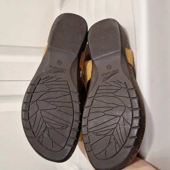 Dansko leather sandals strappy - 38 / 7 - camel