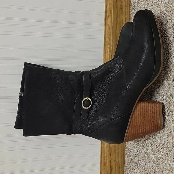 Dansko Marietta black heeled leather boots Euro 42/ US 11.5-12 side zip