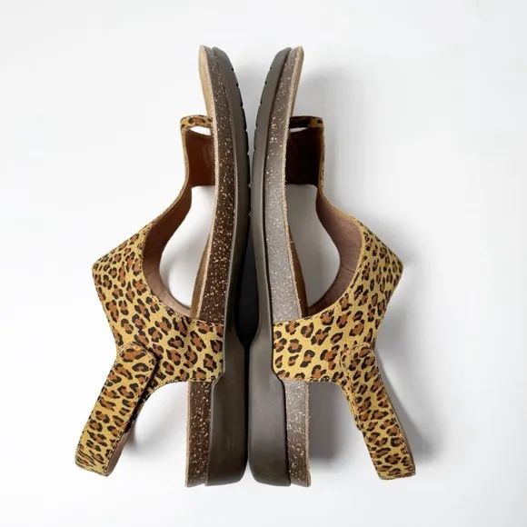 Dansko Reece Suede Leopard Sandals EU 42