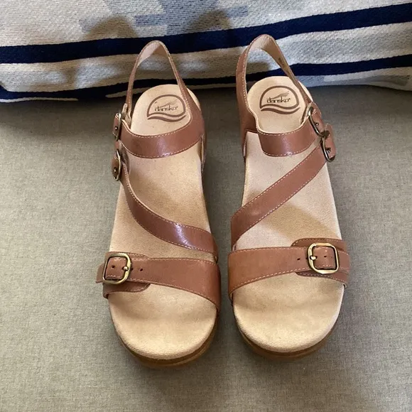 Dansko sacha burnished calf tan summer sandals wedges 11