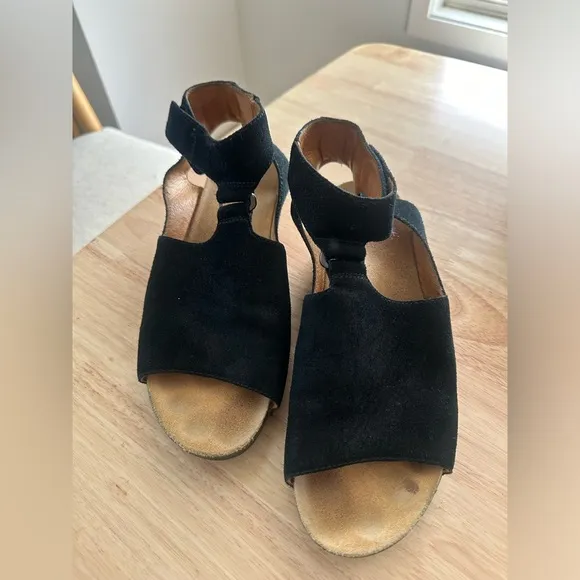 Dansko Taylin Sandals. Size 41