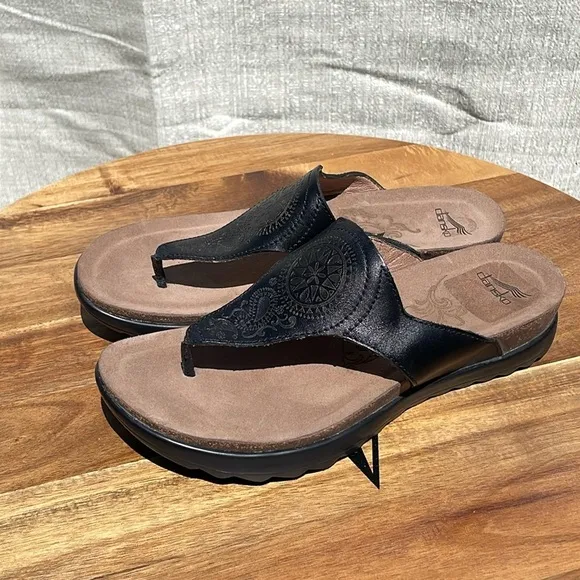 Dansko Women’s Priya Black Thong Sandals Flip Flop Slipper Slides Size 36