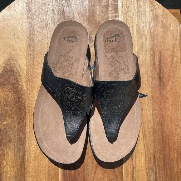 Dansko Women’s Priya Black Thong Sandals Flip Flop Slipper Slides Size 36