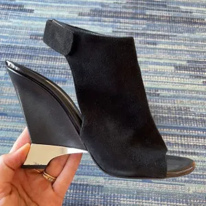 Diane von Furstenberg Black/Silver Elsa Suede Wedges size 7.5