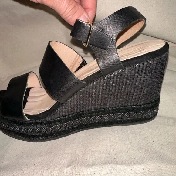 Dione luxury black leather espadrilles size 39 EUC