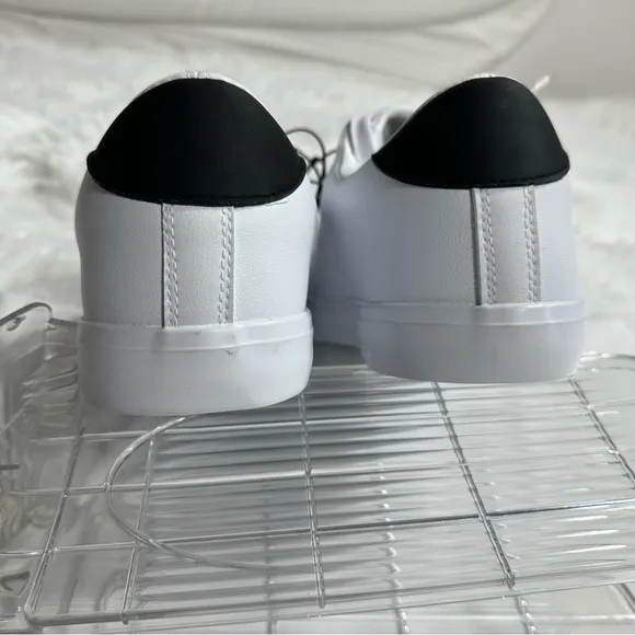 Disney Mickey Minnie Mouse Sneakers Womens 11 White Faux Leather Low Top Lace Up