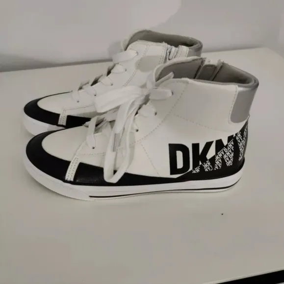 DKNY GIRLS &amp; BIG KID HANNAH LEENA HIGH TOP SNEAKERS Sz 5