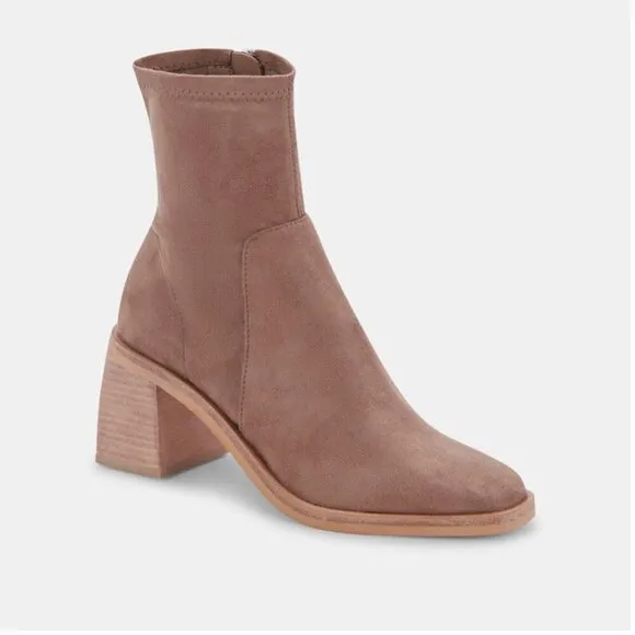 Dolce Vita Indiga Suede Scandinavian Square Toe Block Heel Ankle Boots Size 9