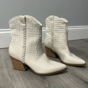 Dolce Vita Lacie Western Boot Women’s Size 7.5 Ankle Bootie Country Cowboy