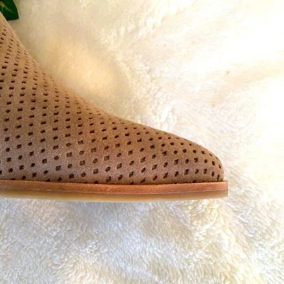 DOLCE VITA STACKED HEEL ALMOND SUEDE BOOTS 9.5 NWT