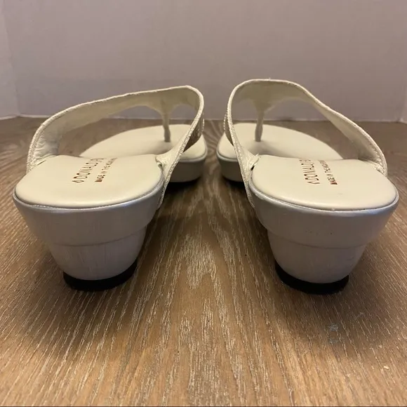 DONALD J. PLINER ‘Cisar-90’ Embossed Metallic Crocodile Print Thong Sandals