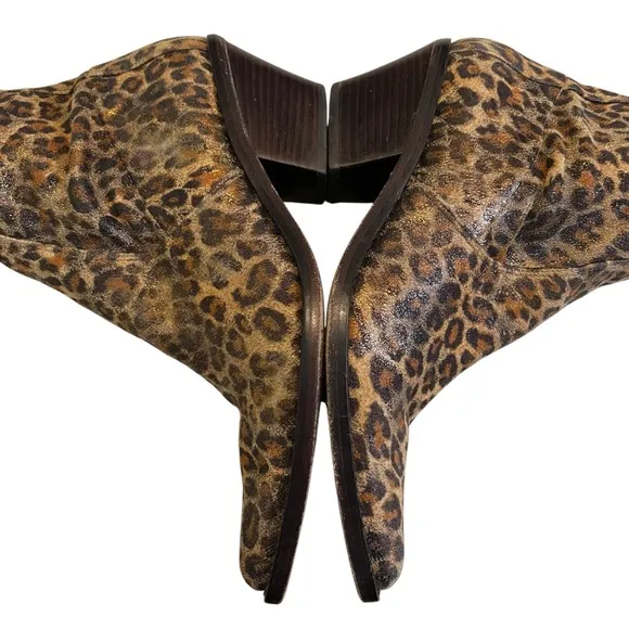 Donald J. Pliner Jokia 3 Animal Print Stretch Boots, Sz 8