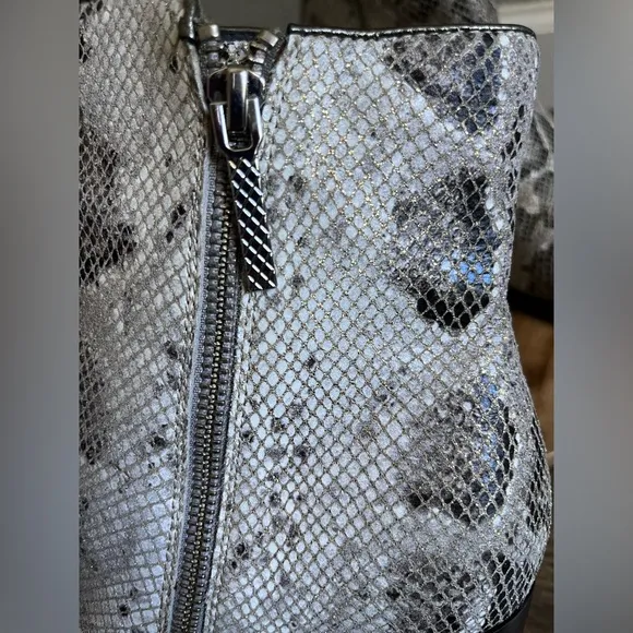 Donald J Pliner Snakeskin Sonoma boots‎ women’s size 10