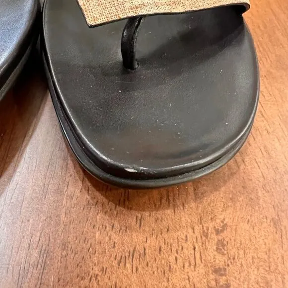 Donald J. Pliner Tatum Thong Slide Golden Metallic Sandal 2.5&quot; Heels Size 7.5M