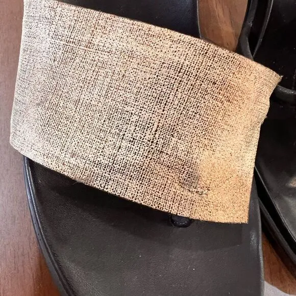 Donald J. Pliner Tatum Thong Slide Golden Metallic Sandal 2.5&quot; Heels Size 7.5M